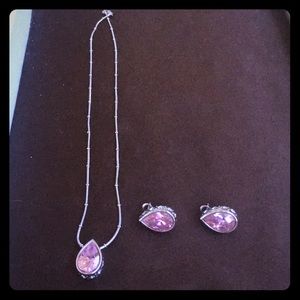 Necklace & earring set